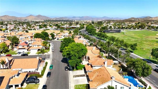 28594 Moon Shadow Drive, Menifee, CA 92584
