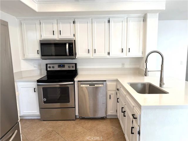 28594 Moon Shadow Drive, Menifee, CA 92584