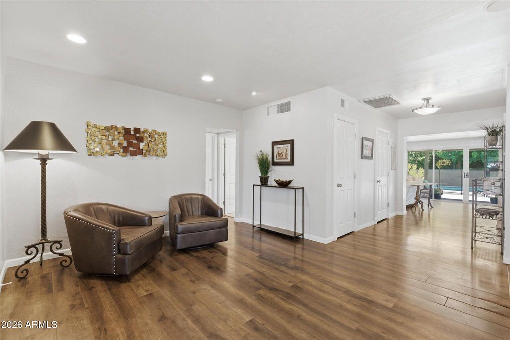 Image 11 of property listing at 4421 E MONTEROSA Street, Phoenix, AZ 85018