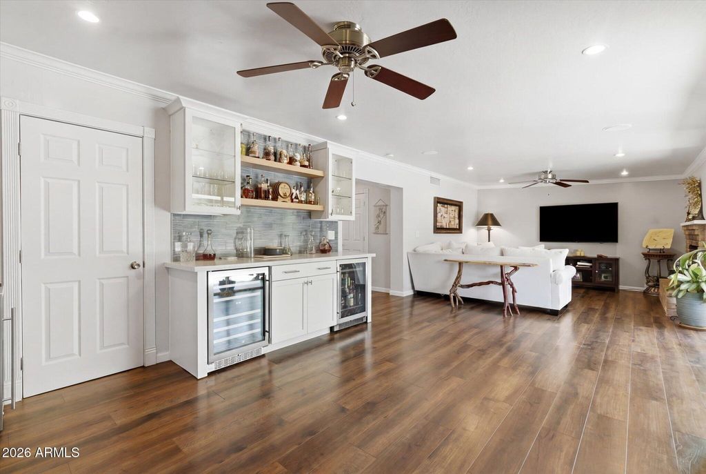 Image 16 of property listing at 4421 E MONTEROSA Street, Phoenix, AZ 85018
