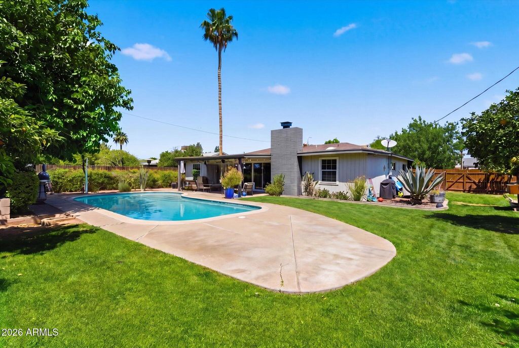Image 30 of property listing at 4421 E MONTEROSA Street, Phoenix, AZ 85018