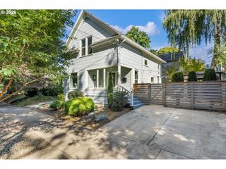 1025 Se TENINO St, Portland, OR 97202