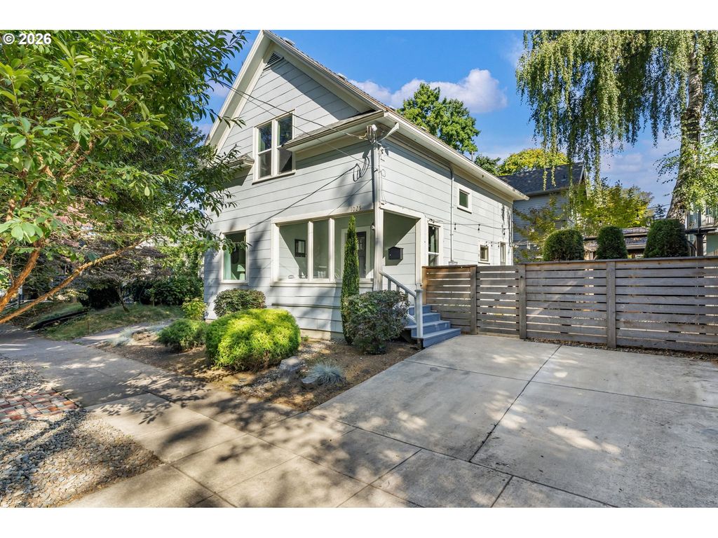 1025 Se TENINO St, Portland, OR 97202