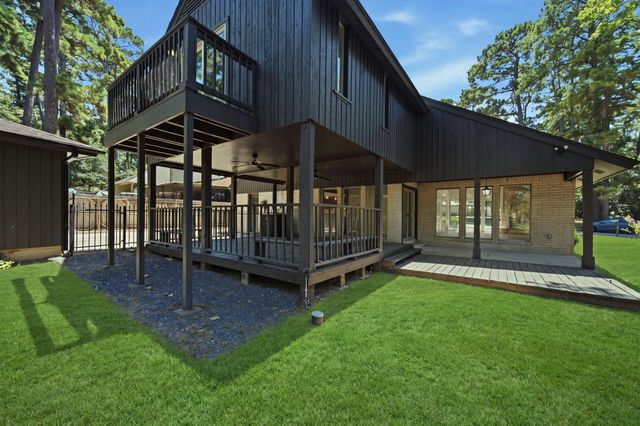 13946 Dolphin Drive, Willis, TX 77318