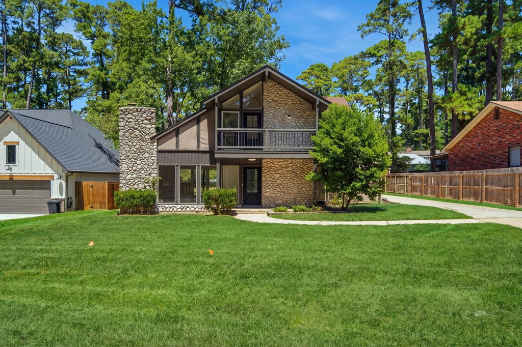 13946 Dolphin Drive, Willis, TX 77318