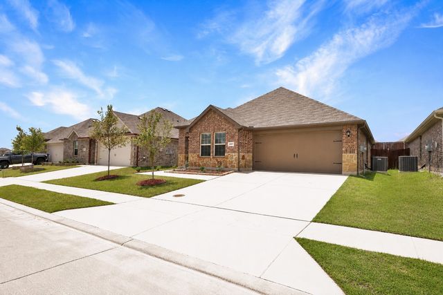 2907 Hadley Drive, Ennis, TX 75119