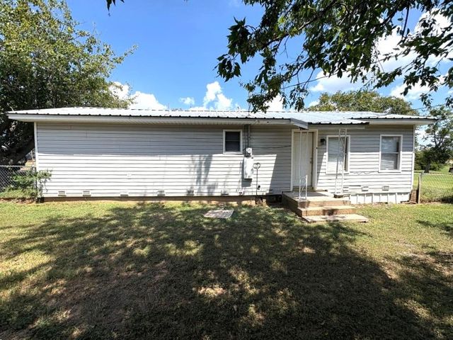 202 S Jena Street, Riesel, TX 76682