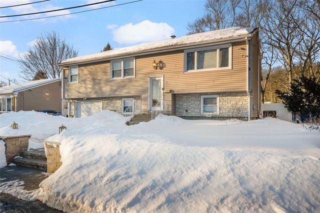 3 Vineland Avenue, North Providence, RI 02911