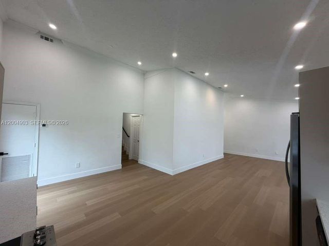 9928 SW 218th Ter, Cutler Bay, FL 33190