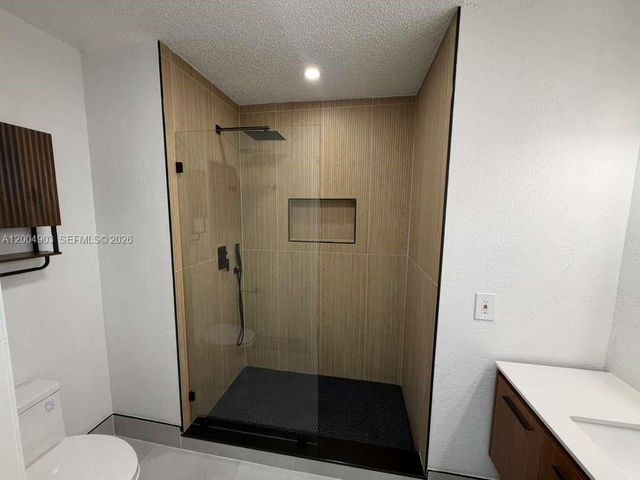 9928 SW 218th Ter, Cutler Bay, FL 33190