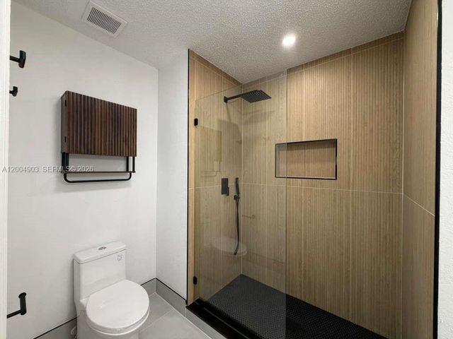 9928 SW 218th Ter, Cutler Bay, FL 33190