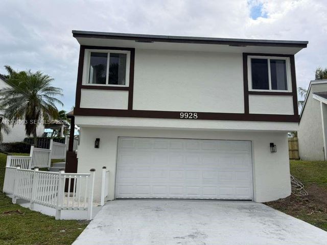 9928 SW 218th Ter, Cutler Bay, FL 33190