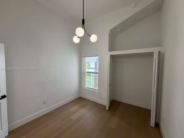 9928 SW 218th Ter, Cutler Bay, FL 33190