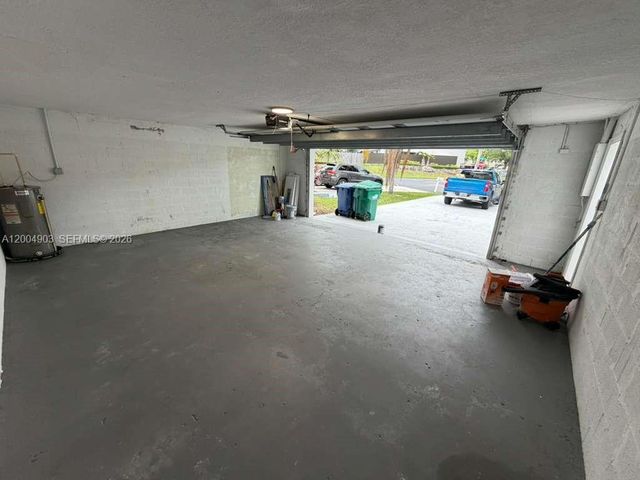 9928 SW 218th Ter, Cutler Bay, FL 33190