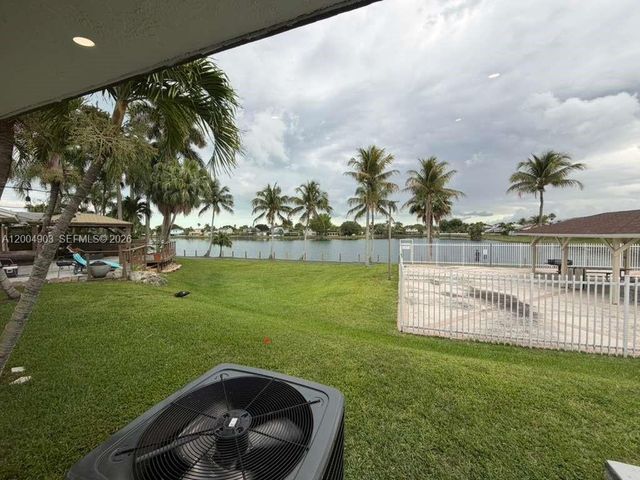 9928 SW 218th Ter, Cutler Bay, FL 33190