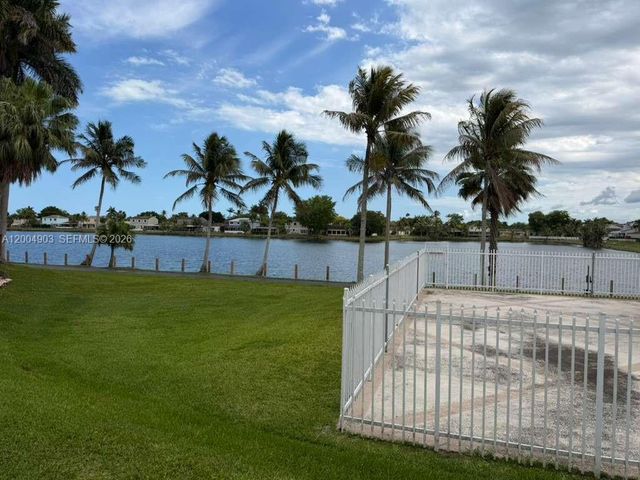 9928 SW 218th Ter, Cutler Bay, FL 33190