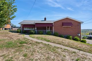 711 SCENIC DRIVE, Chartiers, PA 15342