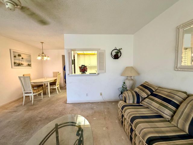 348 NORTHAMPTON Q, West Palm Beach, FL 33417