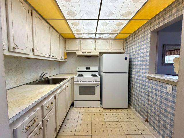 348 NORTHAMPTON Q, West Palm Beach, FL 33417