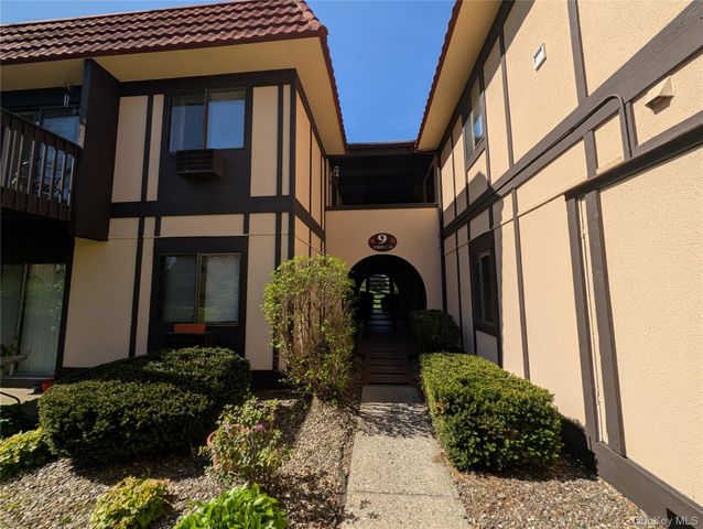 9 Loudon Drive 6, Fishkill, NY 12524