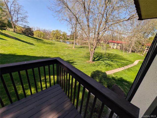 9 Loudon Drive 6, Fishkill, NY 12524
