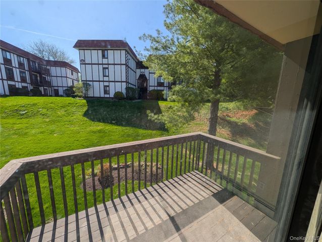 9 Loudon Drive 6, Fishkill, NY 12524