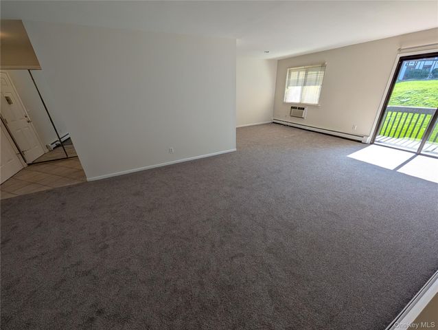9 Loudon Drive 6, Fishkill, NY 12524