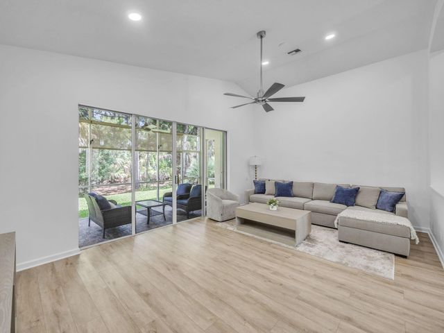 312 NW Alana Avenue, Port St Lucie, FL 34986