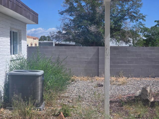 806 Oreja De Oro Drive SE, Rio Rancho, NM 87124