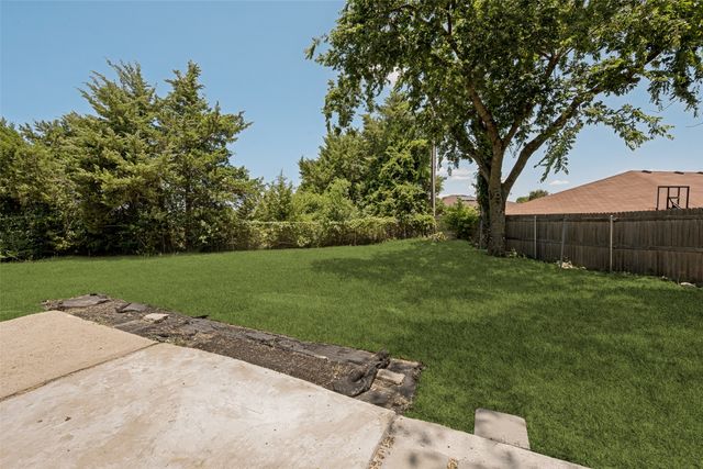 705 Bluebonnet Drive, Cedar Hill, TX 75104