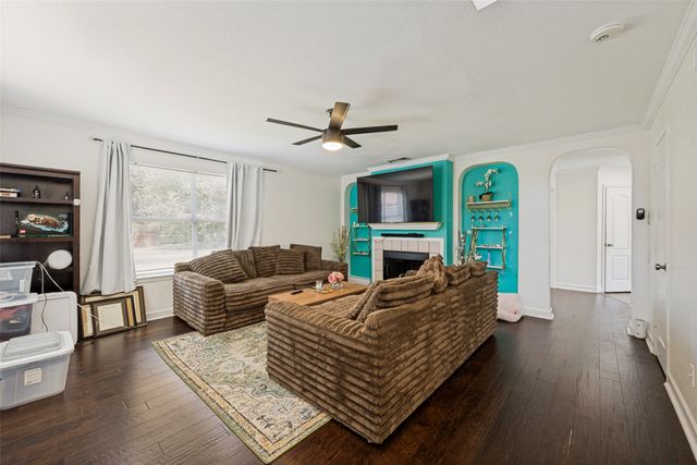 705 Bluebonnet Drive, Cedar Hill, TX 75104