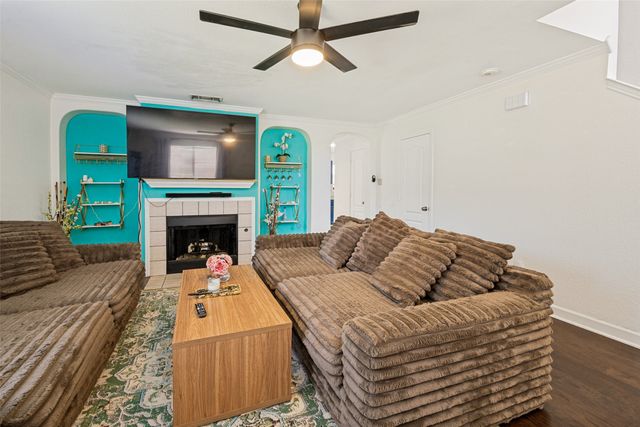 705 Bluebonnet Drive, Cedar Hill, TX 75104