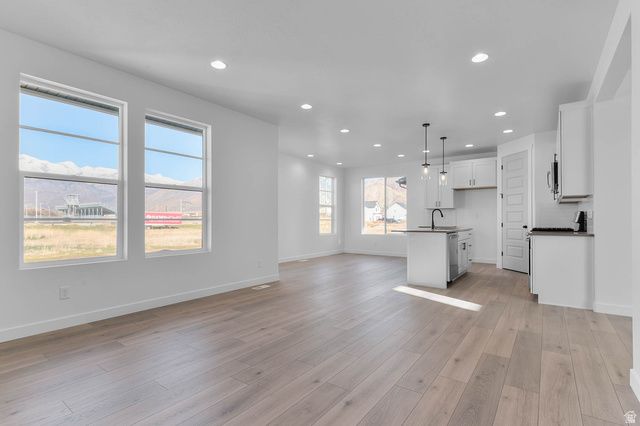 5056 W GREEN ASH LN, Highland, UT 84003