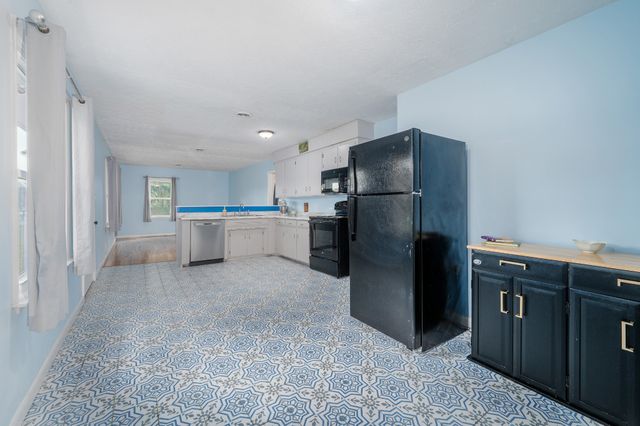 19 Ostewig Dr, Tennessee Ridge, TN 37178