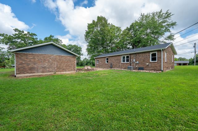 19 Ostewig Dr, Tennessee Ridge, TN 37178