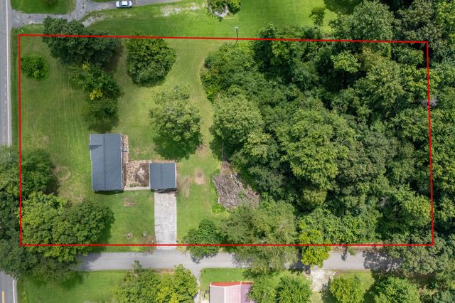 19 Ostewig Dr, Tennessee Ridge, TN 37178