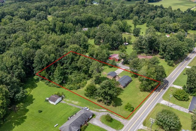 19 Ostewig Dr, Tennessee Ridge, TN 37178