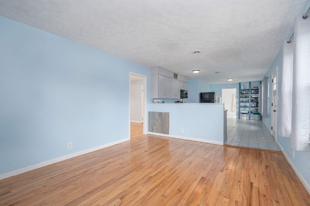 19 Ostewig Dr, Tennessee Ridge, TN 37178