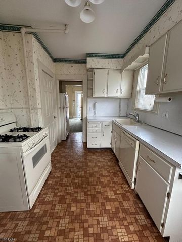 10 Johnson Rd, West Orange Twp., NJ 07052