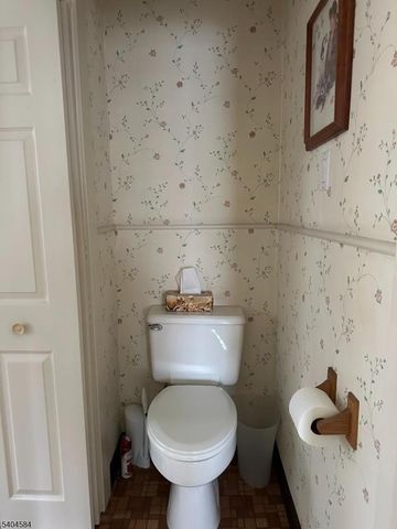 10 Johnson Rd, West Orange Twp., NJ 07052