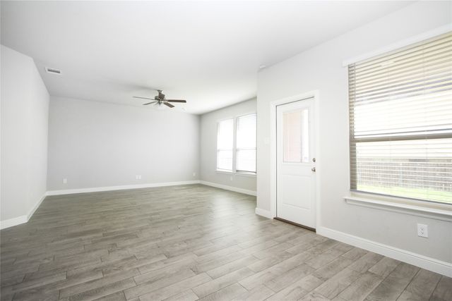 2405 Moon Ranch Drive, Weatherford, TX 76087