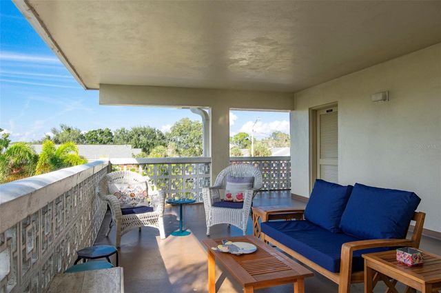 8101 11TH STREET N 319, St Petersburg, FL 33702