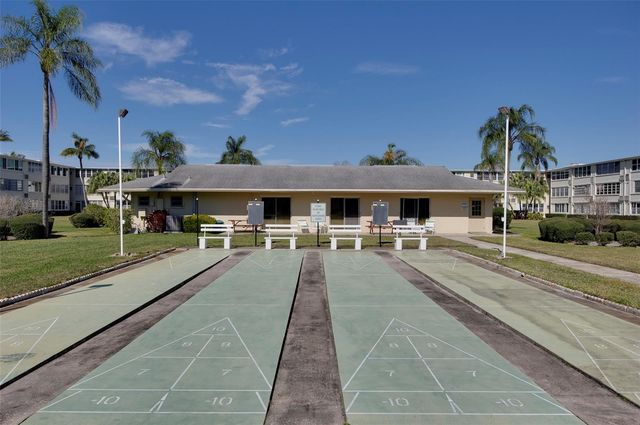 8101 11TH STREET N 319, St Petersburg, FL 33702