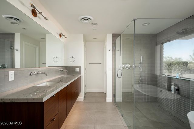 4020 E SIERRA VISTA Drive, Paradise Valley, AZ 85253