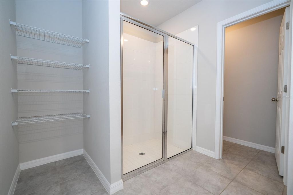 Image 14 of property listing at 632 VISTA VILLAGES BOULEVARD, Davenport, FL 33896