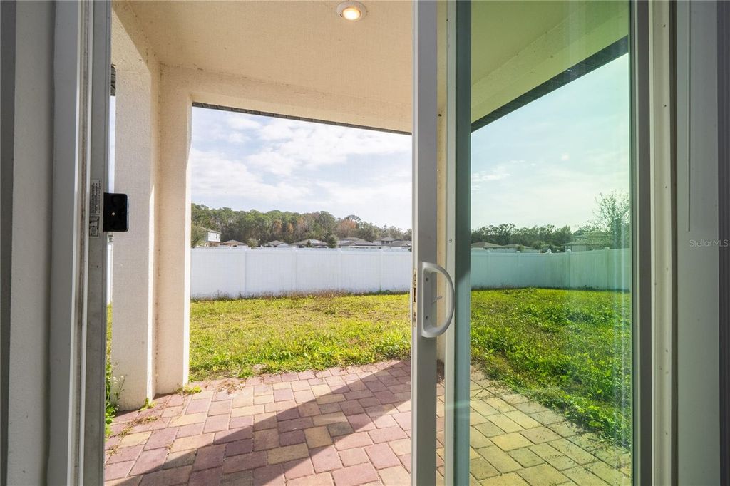 Image 20 of property listing at 632 VISTA VILLAGES BOULEVARD, Davenport, FL 33896