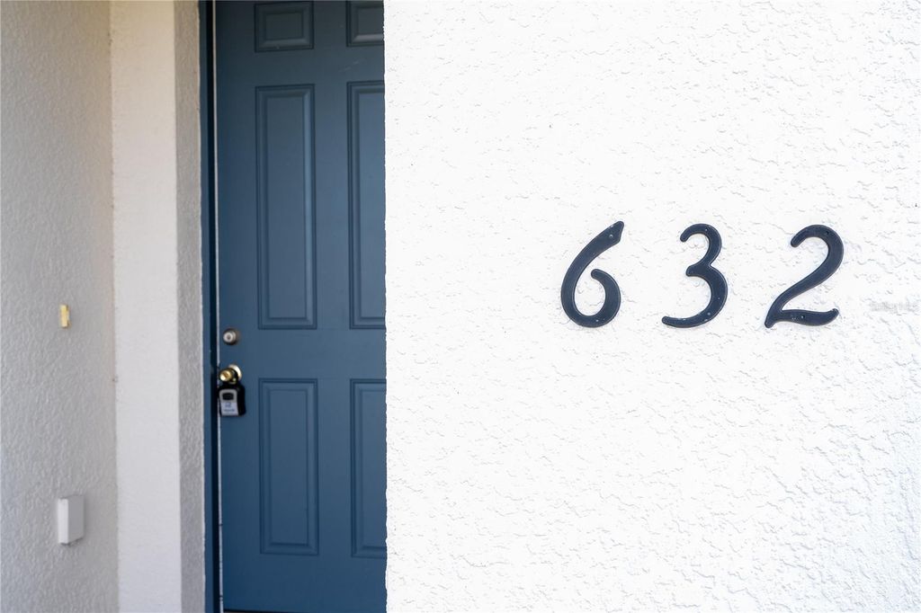 Image 5 of property listing at 632 VISTA VILLAGES BOULEVARD, Davenport, FL 33896