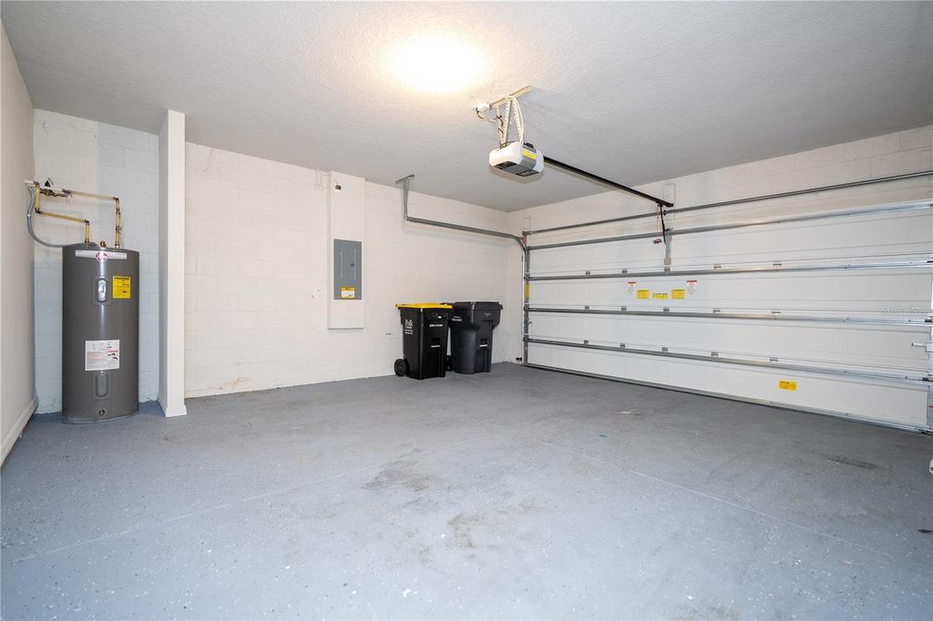 Image 41 of property listing at 632 VISTA VILLAGES BOULEVARD, Davenport, FL 33896