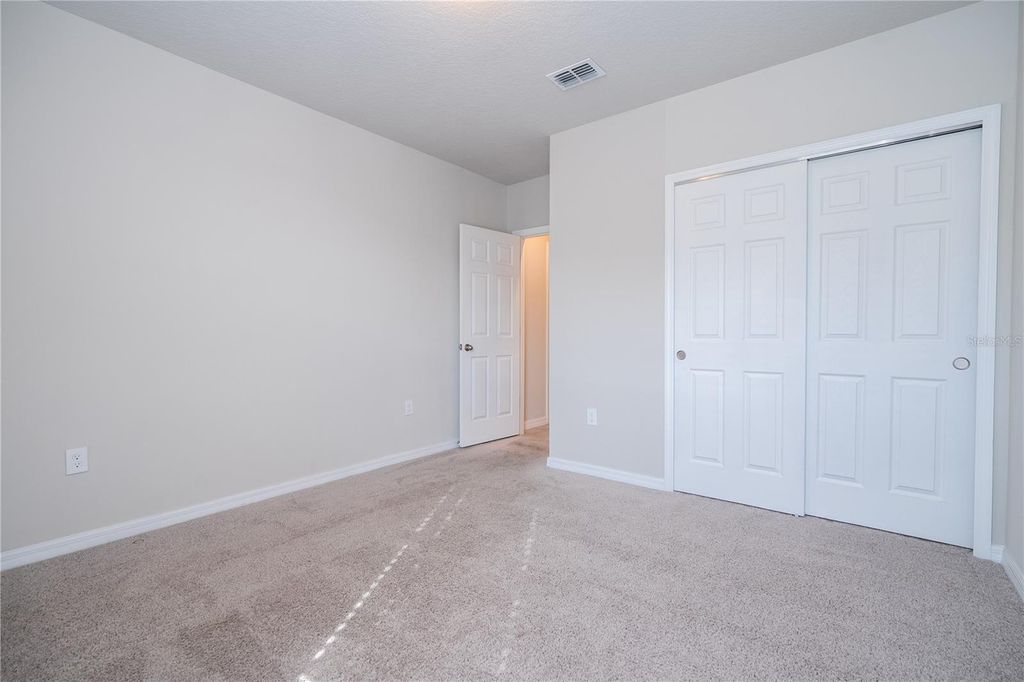 Image 42 of property listing at 632 VISTA VILLAGES BOULEVARD, Davenport, FL 33896