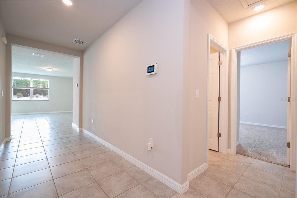 Image 46 of property listing at 632 VISTA VILLAGES BOULEVARD, Davenport, FL 33896